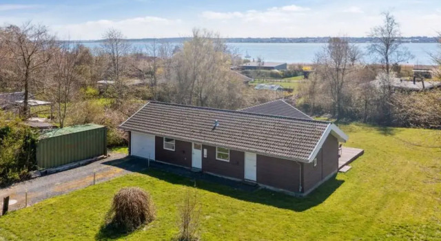 "Lauren" - 200m to the inlet in Sealand, Boek Hotel Holbaek 