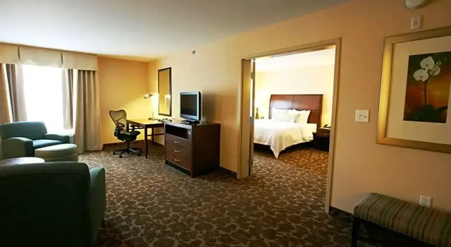 Люкс Hilton Garden Inn Charlotte/Concord