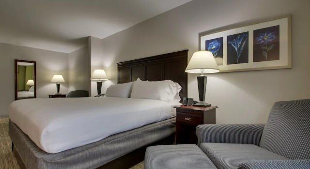 Двухместный номер Standard Holiday Inn Express Hotel & Suites Middleboro Raynham by IHG