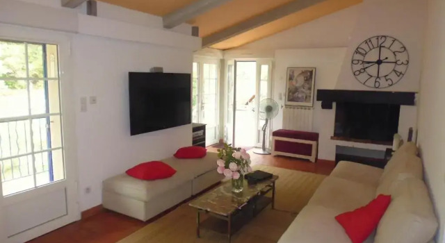 baraveou home in nature, Забронировать Отель Ла-Кадьер-д'Азюр Альпы