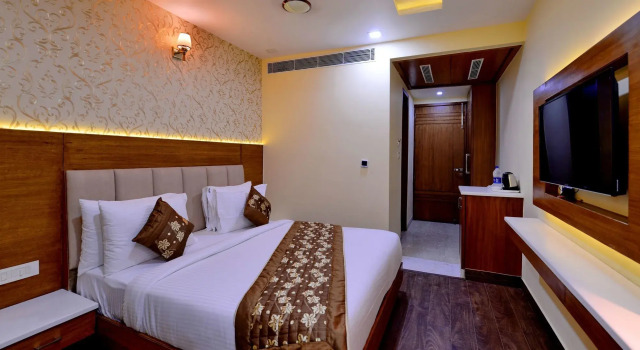 Grand Hridey 1 minute from Railway Station - Amritsar