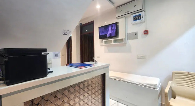 Cottage Yes Sir Dx, Забронировать Дом для отпуска Коттеджи Нью-Дели, рядом с Рынок Садар-Базар, Коттедж