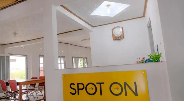 OYO Life 2638 Hotel Raya