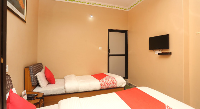 Hotel The Beehive, Забронировать Отель Покхара провинция Гандаки-Прадеш