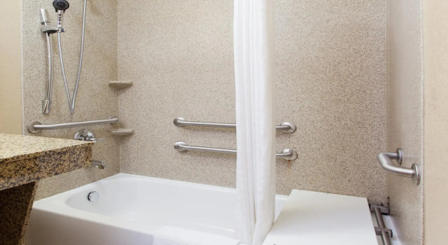 Двухместный люкс Candlewood Suites Lexington by IHG