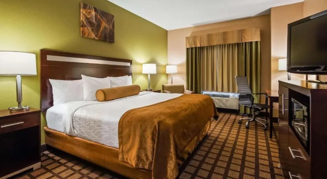 Люкс Economy Spark By Hilton Merrillville