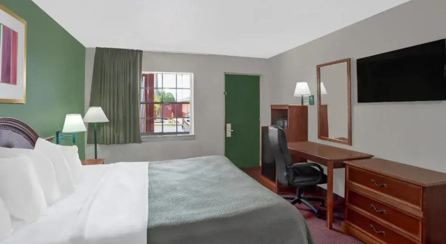 Номер Howard Johnson by Wyndham Ft. Myers FL