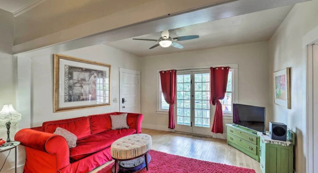 Bett im Wohnheim 6 Zimmer mit Balkon Walkable Group Getaway in Bisbee: 4-unit Bundle!