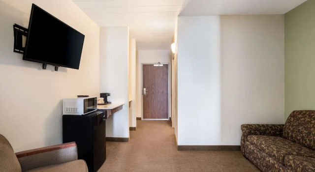 Двухместный люкс Quality Inn & Suites Monterey I-40
