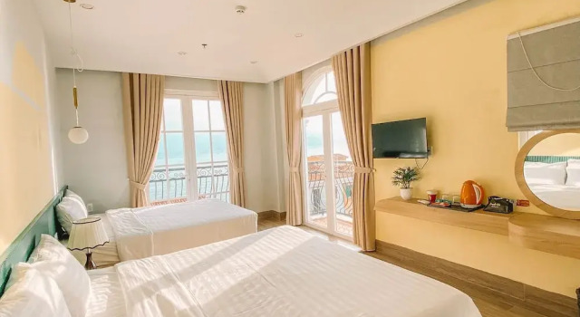 La Palma Hotel & Spa Sunset Town Phu Quoc