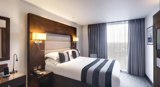 Двухместный номер Deluxe Park Grand Heathrow