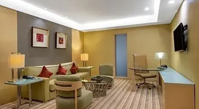 Люкс Superior Qingdao  Parkview Holiday Hotel