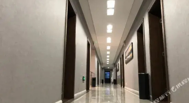 Tongtai Business Hotel (Zhangjiakou Huailai Railway Station), Book Hotel Huailai Hebei