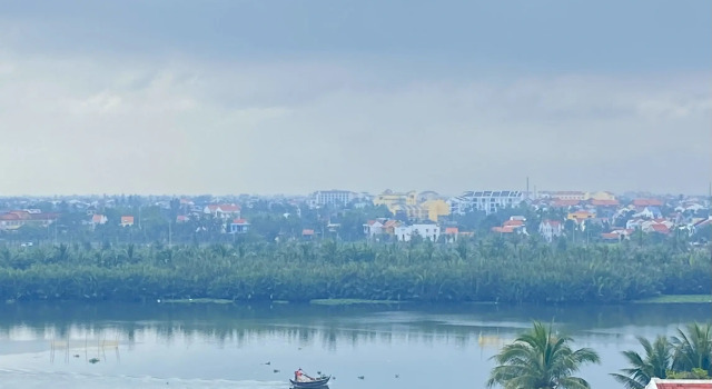 Номер Deluxe с балконом Wyndham Garden Hoi An Cua Dai Beach