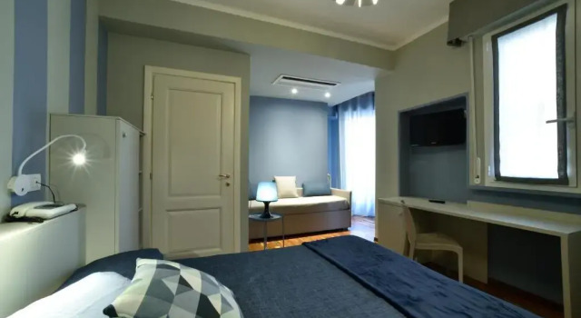 Трёхместный номер Standard Hotel Bristol
