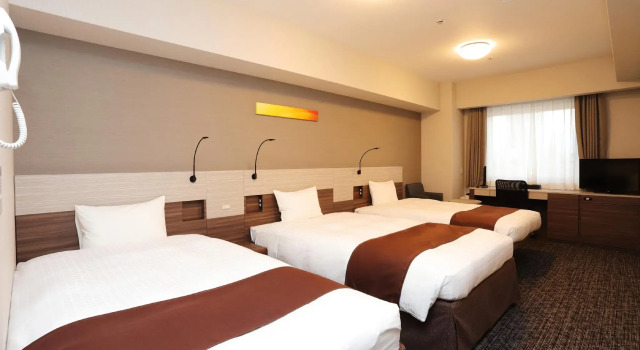 Трёхместный номер Standard Smile Hotel Premium Osaka Hommachi