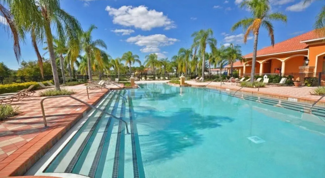 Beautiful 4 Bedroom Bella Vida Resort Vacation Villa in Kissimmee, Забронировать Курортный отель Отели Киссимми 3 звезды, рядом с Блошиный рынок «192», 3*