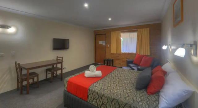 Студия Wondai Colonial Motel & Ivorys Restaurant