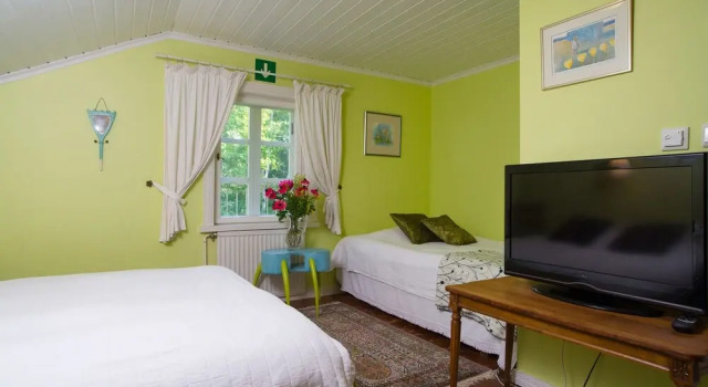 Koivulan Kartano, Buchen Sie Bed & Breakfast Hotels in Lohja mit Parkplatz, Parkplätze