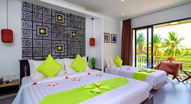 Семейный номер Standard с балконом Angkor Land House