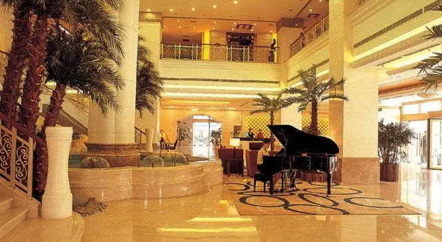Golden River-View Hotel, Varaa Hotelli Zhabei 