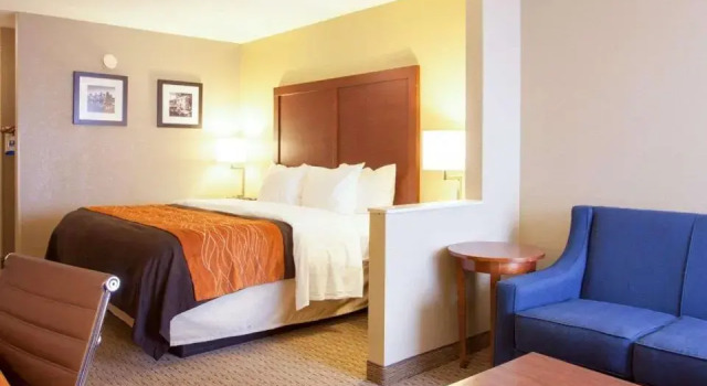 Люкс Quality Inn & Suites I-40 East