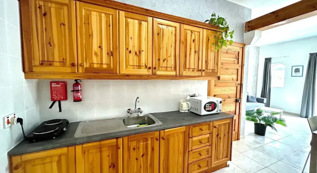 Апартаменты Economy Arzella Apartments