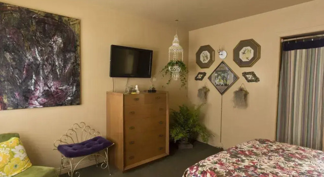 C-VU Motel