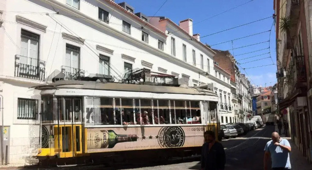 Студия Lisbon Lifestyle House