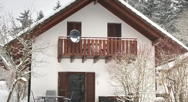 Comfortable Holiday Home on a Reservoir in Hessen With Balcony and Garden, Забронировать Отель Отели земли Гессена 3 звезды, 3*