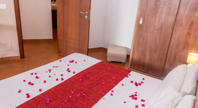 AJP Holidays - Porto Antigo 2 Beachfront Apartment