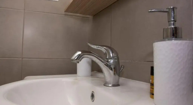 Апартаменты c 1 комнатой Anadora 2: Hospitable stone house with yard