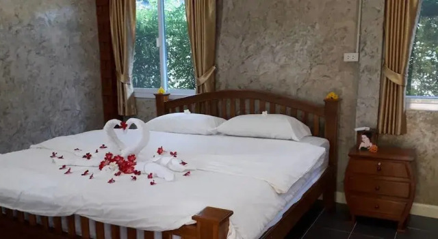 Paradise Resort at Lamphun, Забронировать Курортный отель Лампхун 