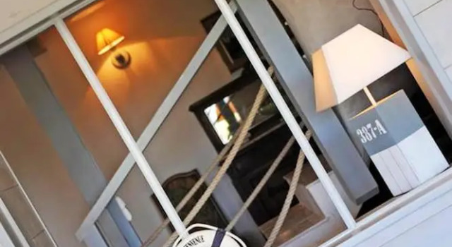 Villa With 5 Bedrooms in Saint-martin-de-ré, With Private Pool, Furnished Garden and Wifi - 2 km From the Beach, Забронировать Вилла Отели в центре Сен-Мартен-де-Ре, в центре