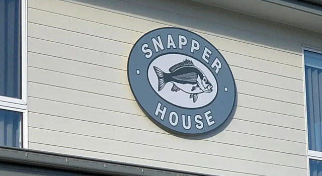 Snapper House, Rezerwuj Hotel Hotele w Rhyll z parkingiem, Parking