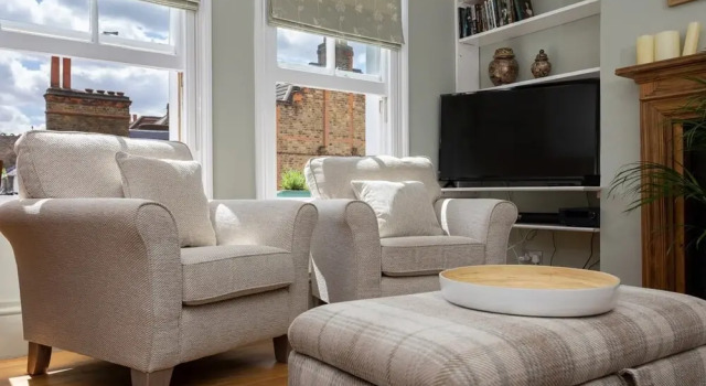 Quaint 2BD Flat 9 Min Walk To Vauxhall Tube