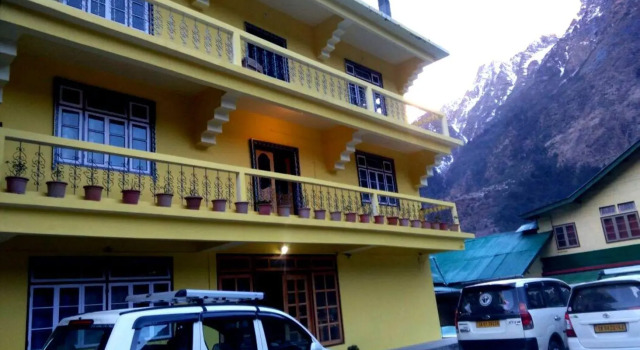 Floret Yumthang, Book Hotel Hotels in Sikkim with Parking, Parking