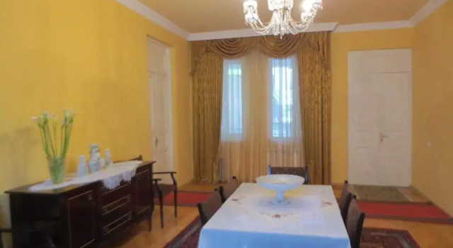 Коттедж с 3 комнатами Medeyas House