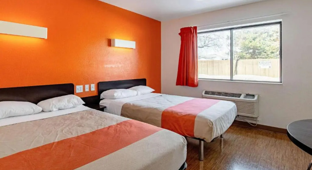 Четырёхместный номер Standard Motel 6-Palatine, IL - Chicago Northwest