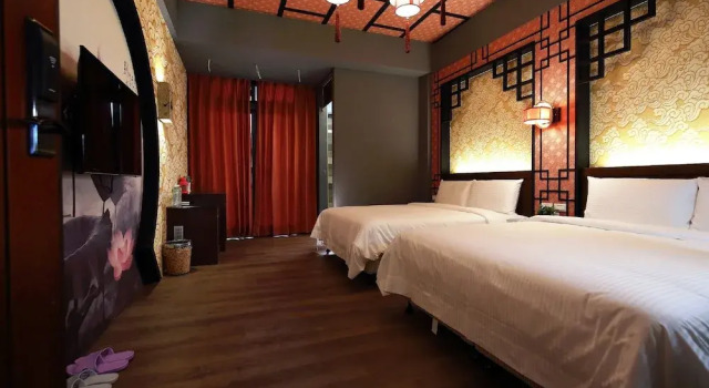 Standardní Čtyřlůžkový pokoj s balkonem Buckingham Palace B&B