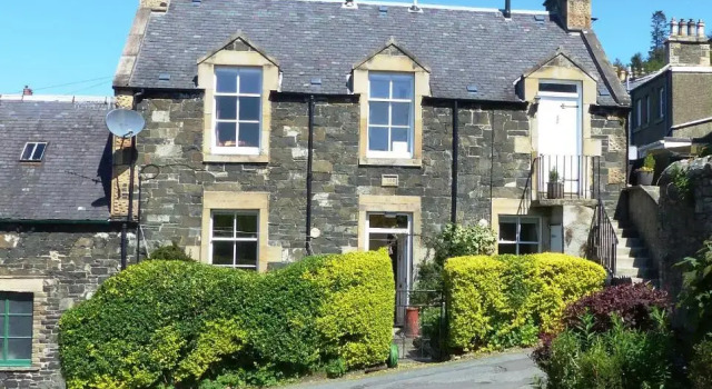 6 Northgate Vennel, Peebles, Забронировать Отель Отели Шотландских границ с парковкой, Парковка