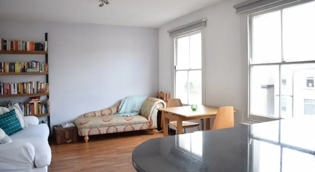 Top Floor 2 Bedroom Apartment in Hackney, Varaa Huoneisto Asunnot kohteessa Merseyside, Huoneisto