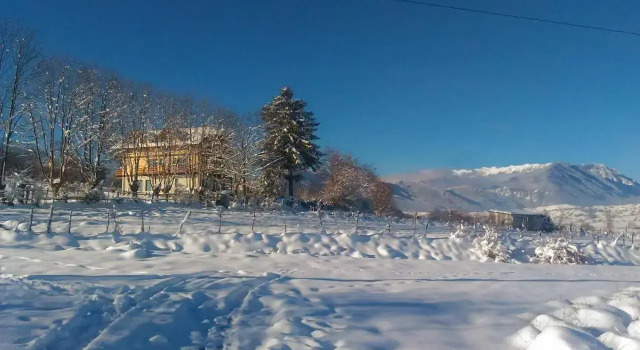 Vila Rem, Rezervovat Hotel Hotely v Prahova Valley s parkováním, Parkování