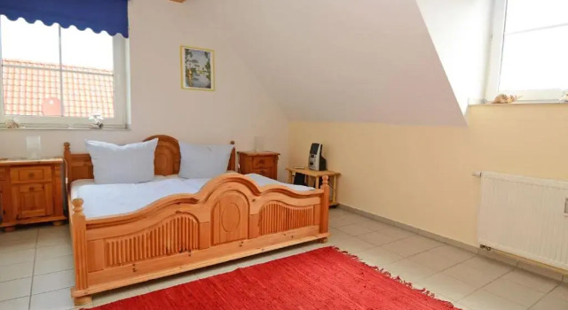 Ferienhaus Lobbe - Apt. 04, Book Apartment Middelhagen Mönchgut Peninsula