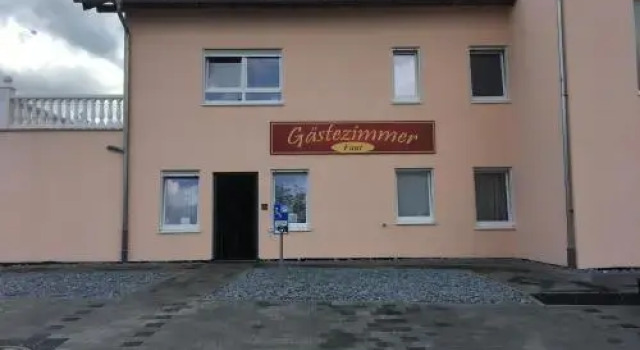 Gästezimmer Faut, Забронировать Гостевой дом Отели Шорндорф с парковкой, Парковка