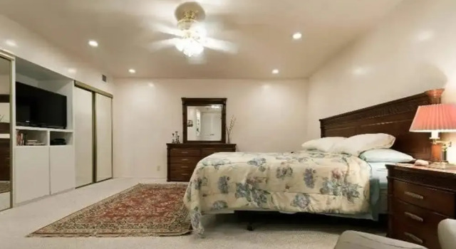 Lakeside Golf Course Retreat in Cathedral City, Забронировать Отель Катидрал-Сити Coachella Valley, рядом с Cathedral Canyon Country Club