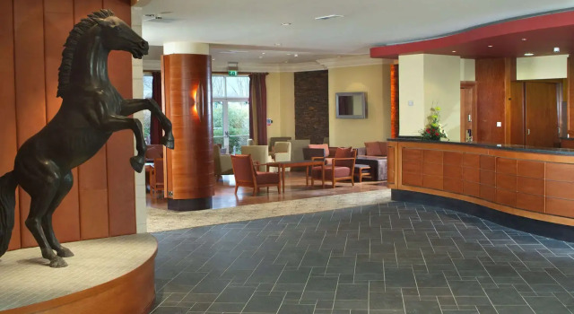 The Cheltenham Chase Hotel - QHotels, Rezervasyon Tatil Köyü Merseyside resort oteller, Tatil Köyü