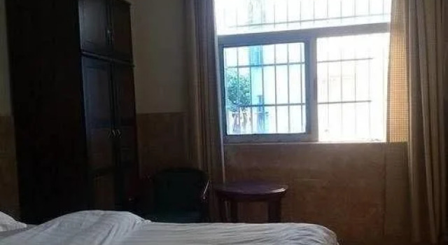 Shangbao Express Hotel