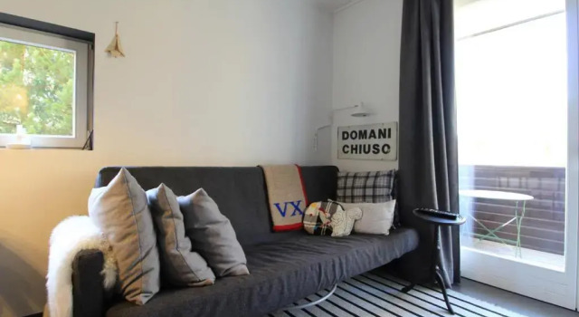 Iris Top 3 Design Apartment