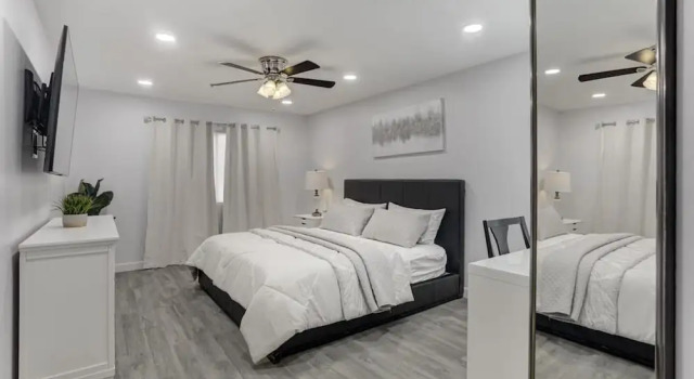 Executive 2 Bdrm Condo in the Heart of Biltmore!, Prenota Casa vacanze Phoenix 